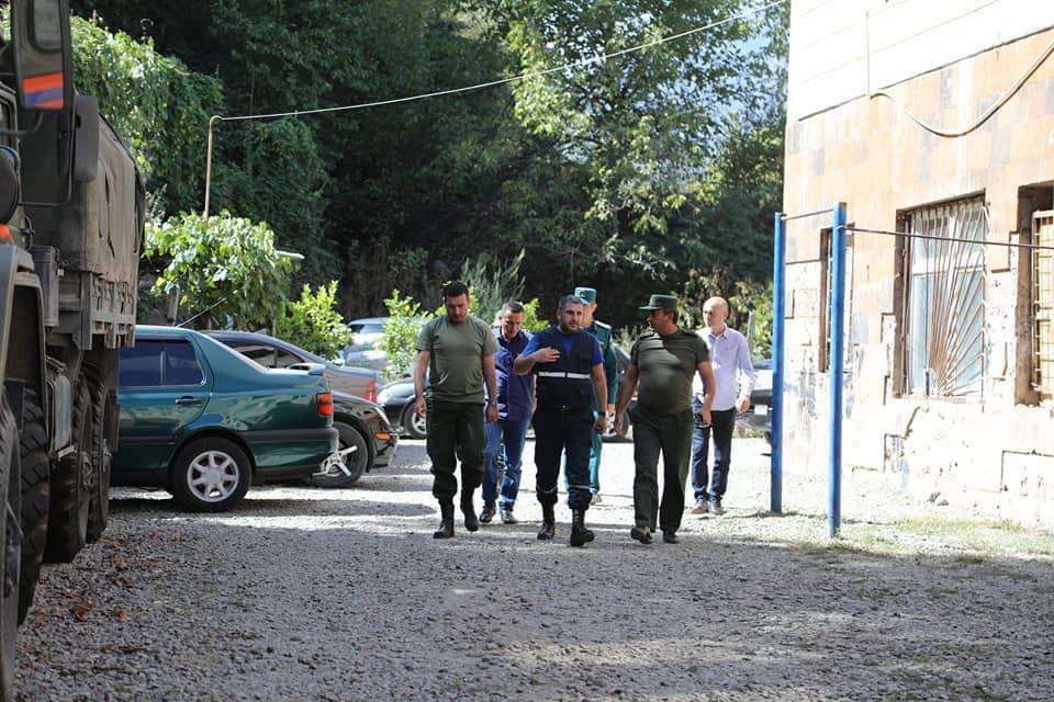 Այցելել եմ Սյունիքի մարզ, քննարկել ենք Ադրբեջանի սանձազերծած ագրեսիայի հետևանքով ստեղծված իրավիճակին առնչվող հարցեր. ԱԻ նախարար