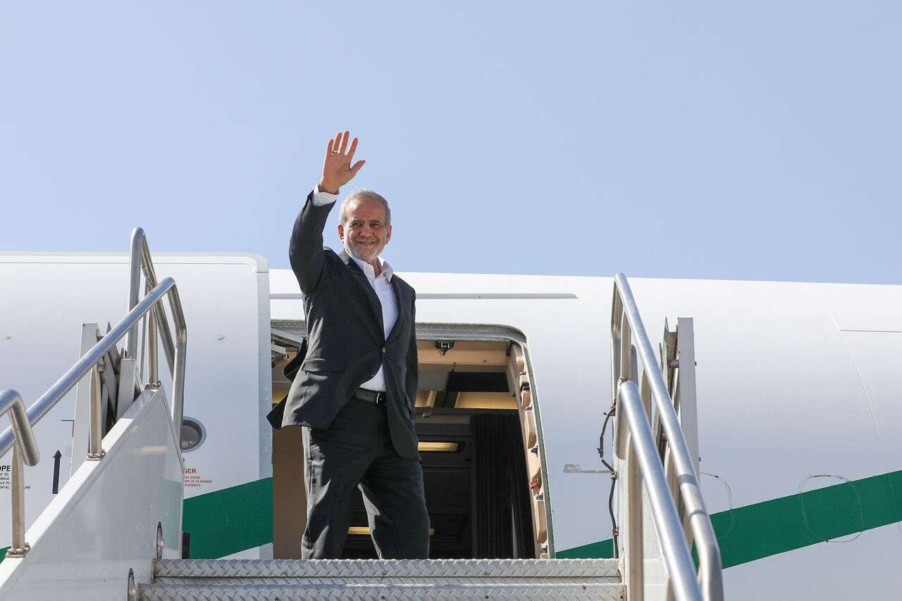 Pezeshkian leaves for New York