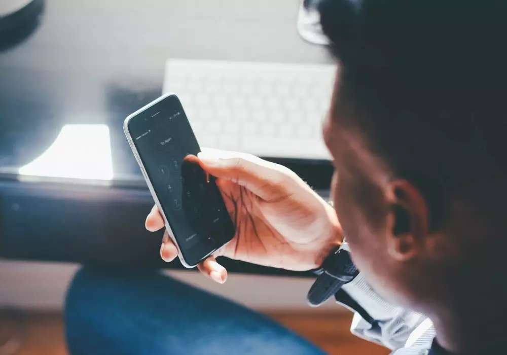 Հարևանի բանկային քարտից գումար էր հափշտակել և փոխանցել բուքմեյքերային հաշվին