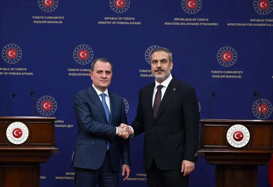 Թուրքիայի և Ադրբեջանի ԱԳ նախարարները քննարկել են իրավիճակը ԼՂ-ում