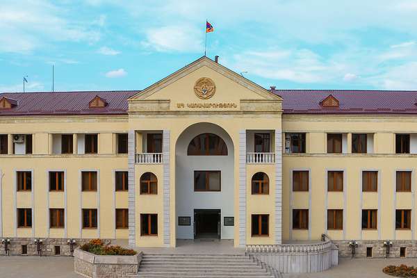 «Վատթարացել է առանց այդ էլ ծանր պայմաններում գտնվող երկրի վիճակը»․ Արցախի պետնախարար