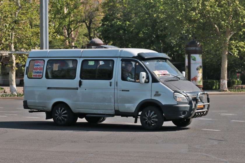 Առանձին միկրոավտոբուսային երթուղիներ դադարեցվել են. Նոր Նորքի բնակիչների տեղաշարժը բարդացել է