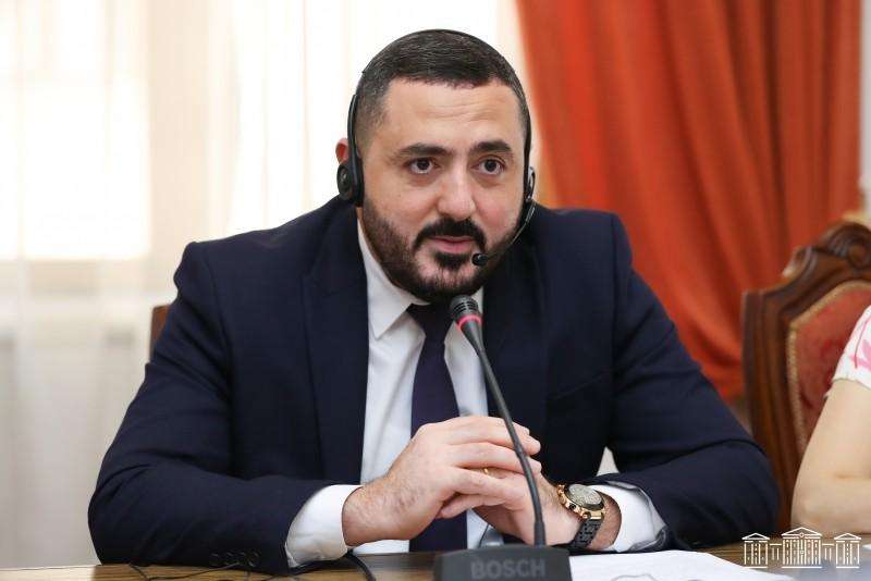 Կարգապահական տույժ է կիրառվել ԱԺ աշխատակազմի ղեկավար-գլխավոր քարտուղարի նկատմամբ