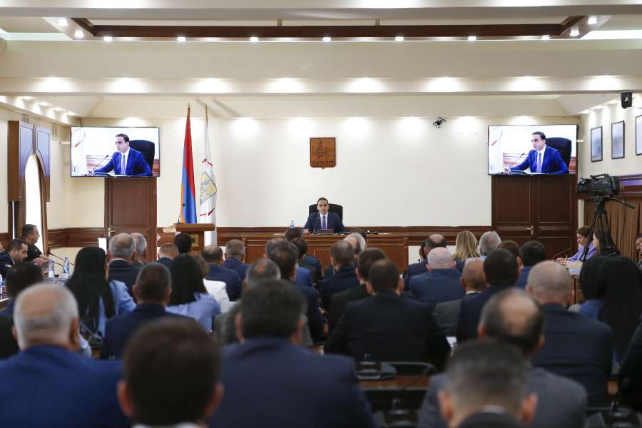 «Դեռ շատ վայրերից բենզալցակայանները պետք է դուրս գան». Տիգրան Ավինյան
