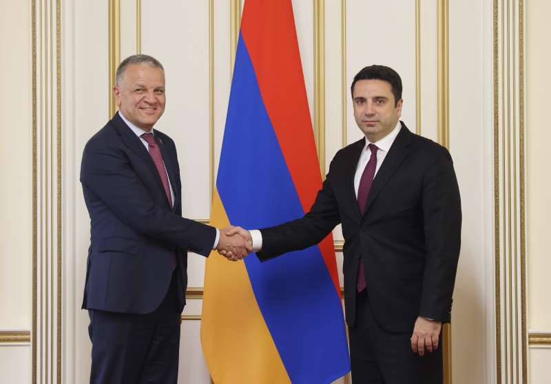 The situation is extremely difficult for Armenia and the Armenian people. The head of the EU delegation, Alen Simonyan