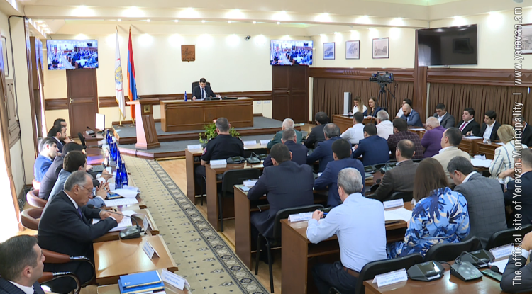 Երևանի թիվ 5 և 12 պոլիկլինիկաները կհիմնանորոգվեն
