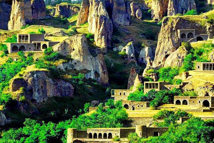 Ներքին Խնձորեսկի համայնքապետի գործով մեղադրանք է առաջադրվել նաև դստերն ու որդուն