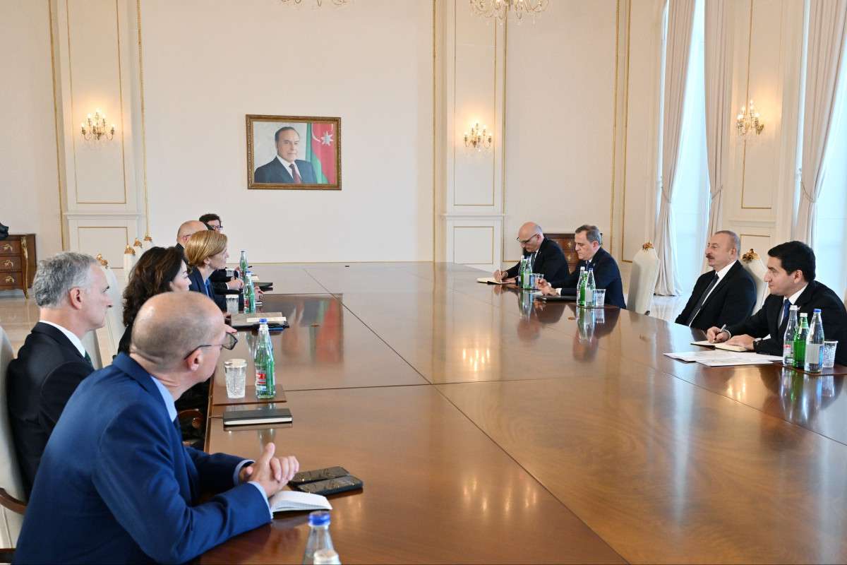 Aliyev hosted Samantha Power, Louis Bono, and Yuri Kim