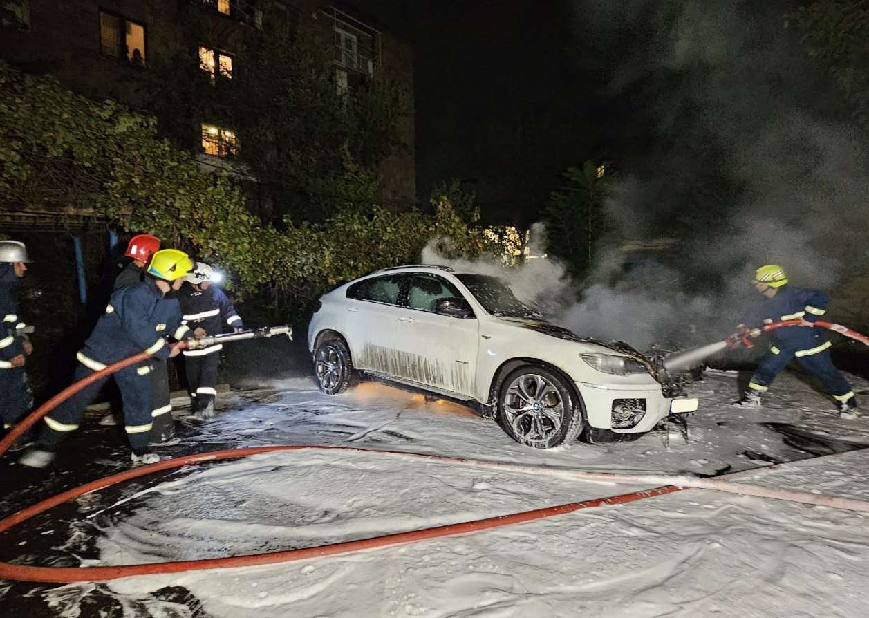 Մեքենաների հրկիզման գործով ձերբակալվածն ինքնախոստովանական ցուցմունք է տվել