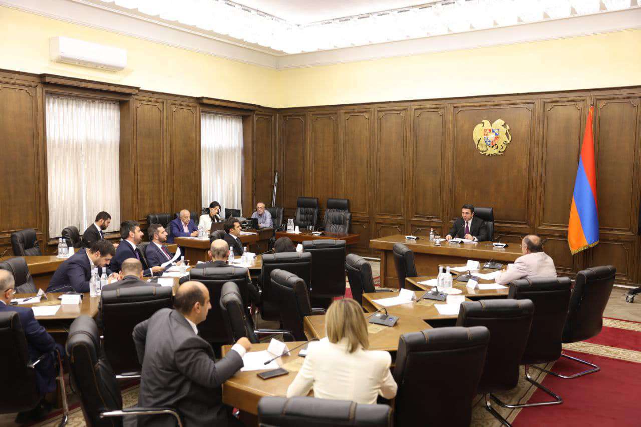ԱԺ նիստերի օրակարգում 19 հարց է ընդգրկվել
