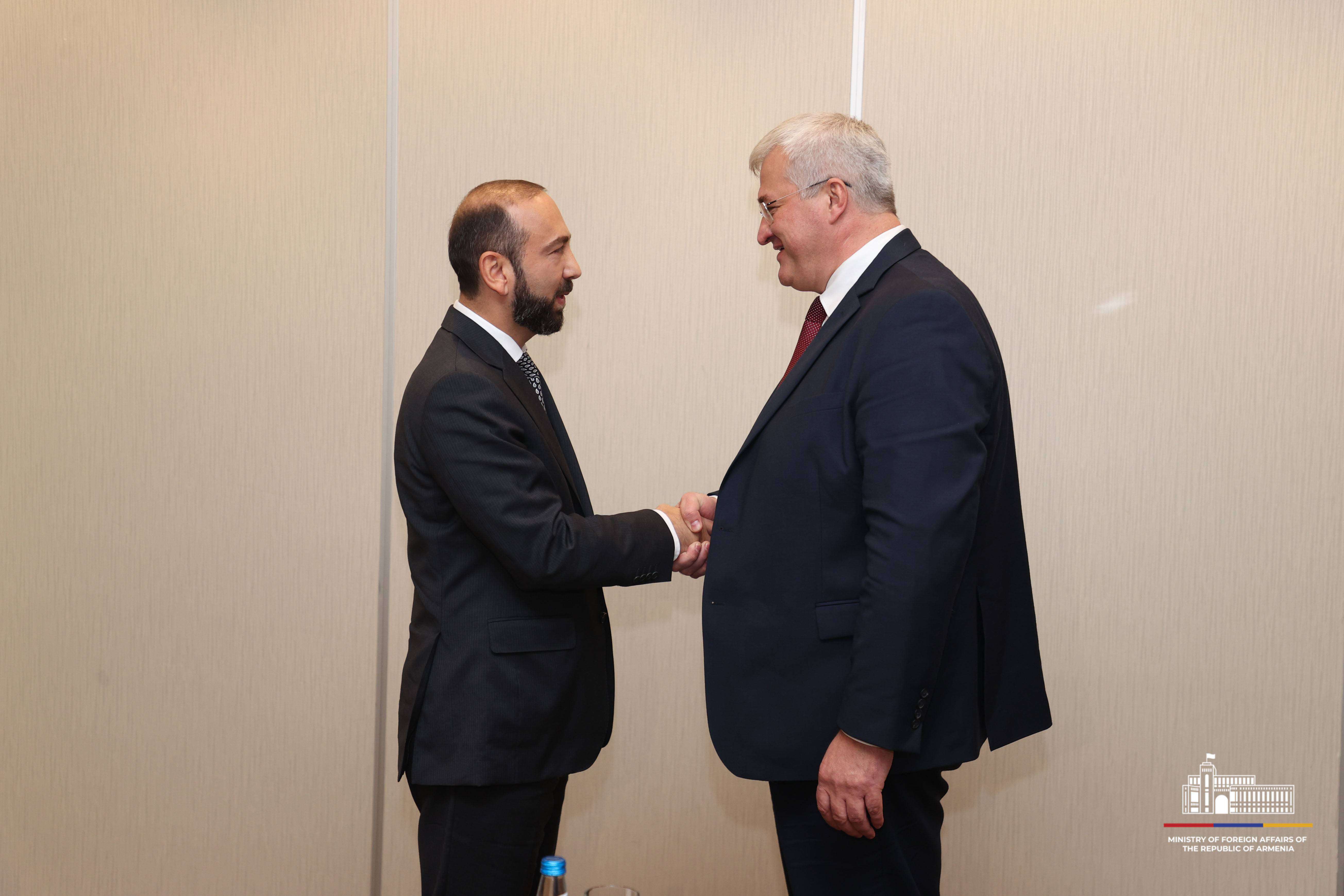 The Foreign Ministers of Armenia and Ukraine discussed security issues