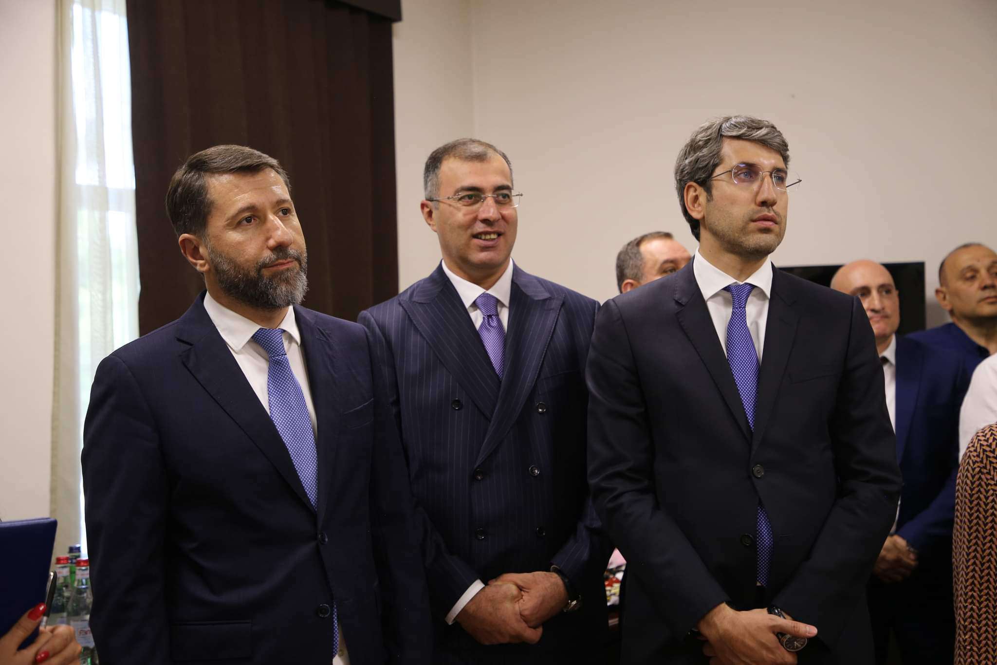 «Կյանքը ցույց կտա». Ասլանյանը՝ ԲԴԽ նախագահի պաշտոնանկության ստորագրահավաքի մասին