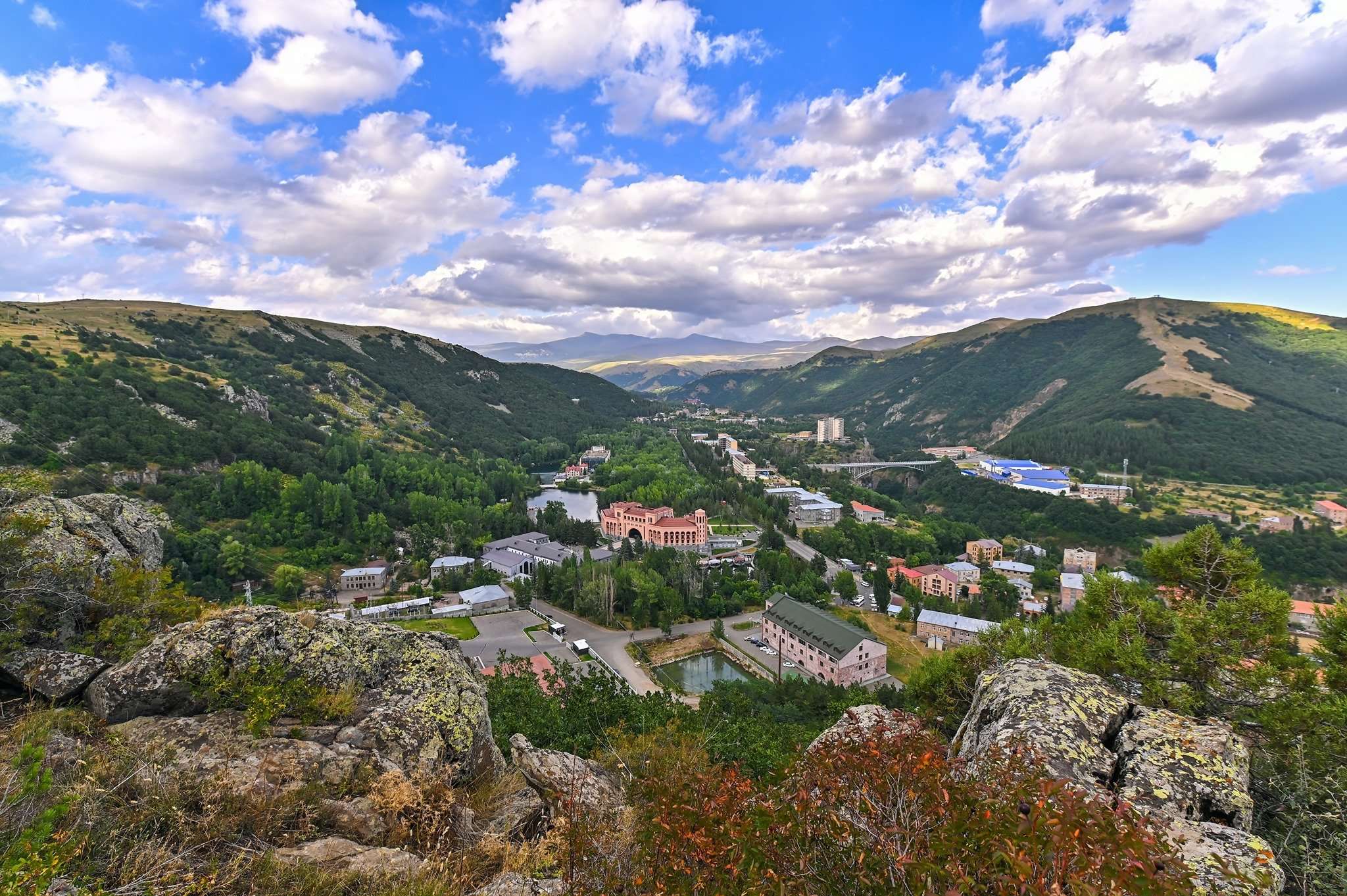 Jermuk hotels continue their work