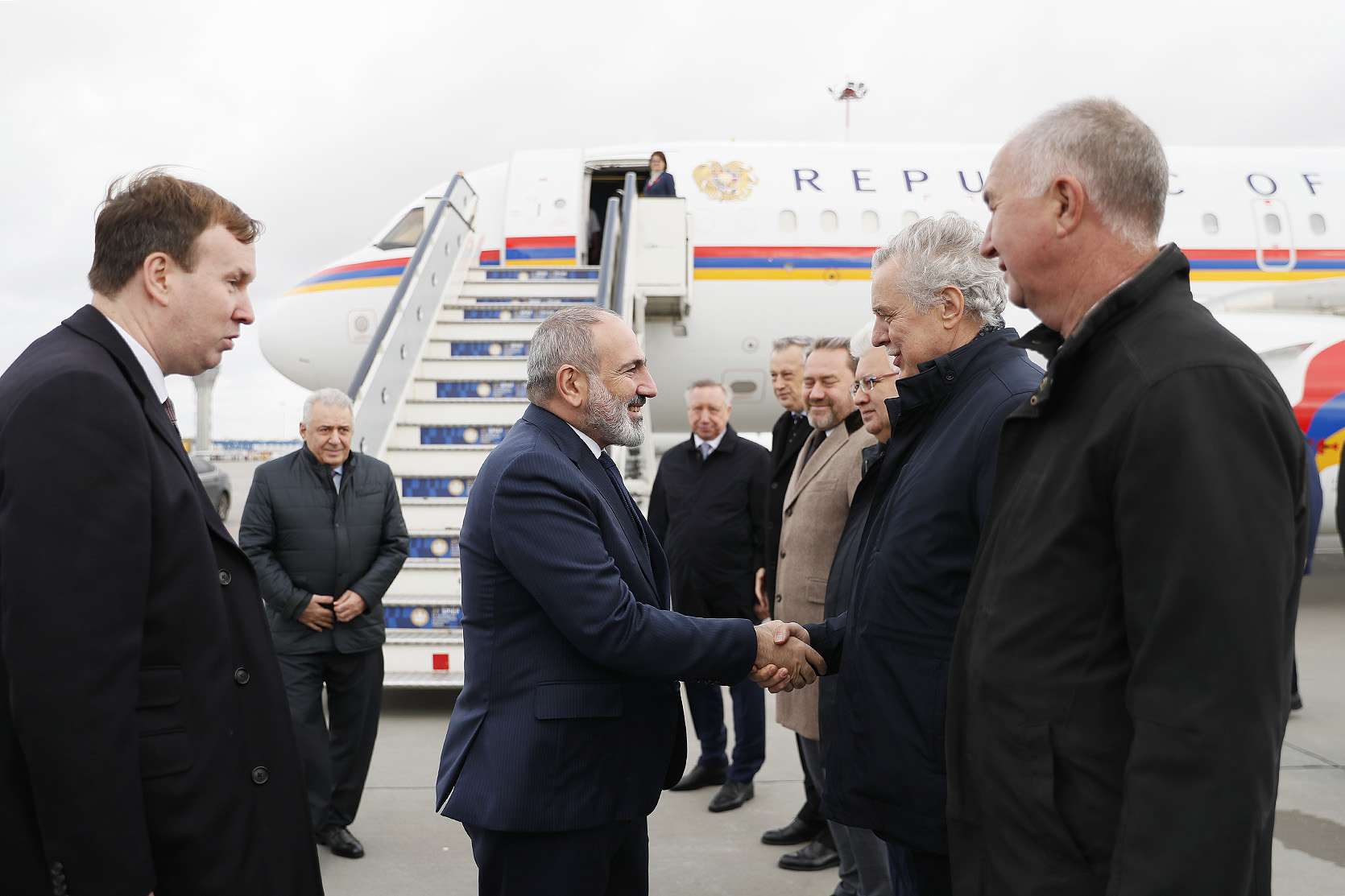 Премьер-министр прибыл в Санкт-Петербург