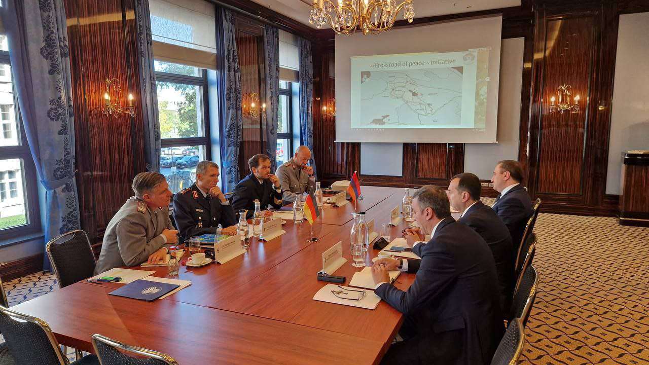 RA-GDR bilateral defense consultations took place