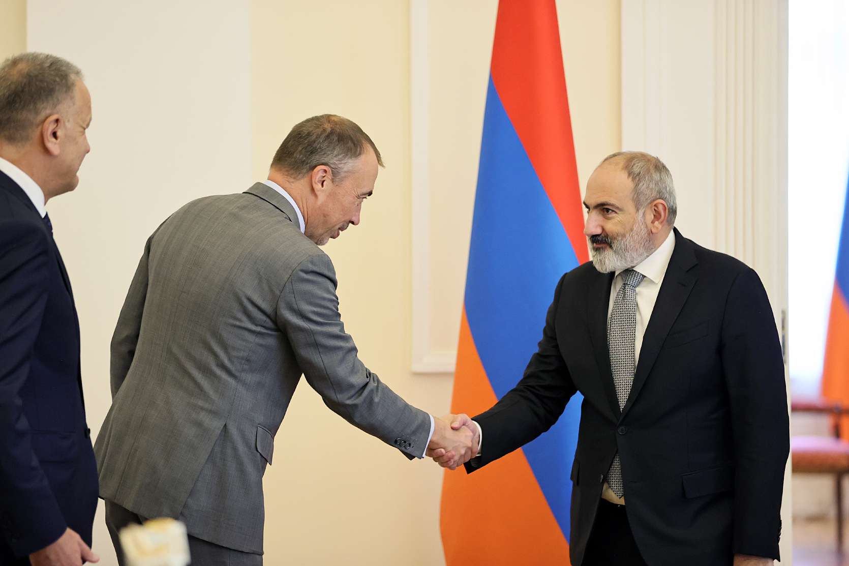 Nikol Pashinyan received Toivo Klaar