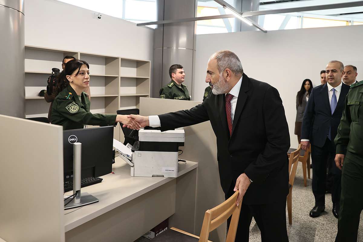 Пограничная служба в «Звартноце» осуществляется без проблем.
