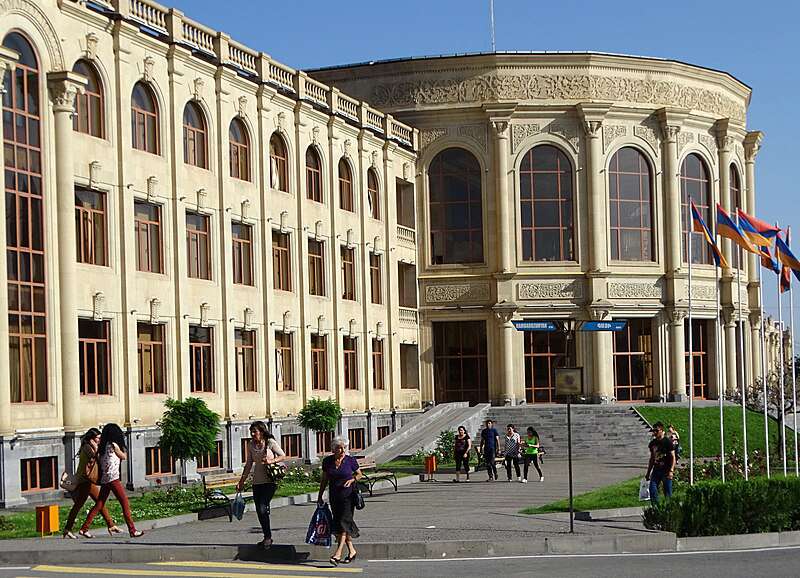 Ինչպես առաջադրվել Գյումրիի քաղաքապետի ժամանակավոր պաշտոնակատարի նախնական ընտրությանը