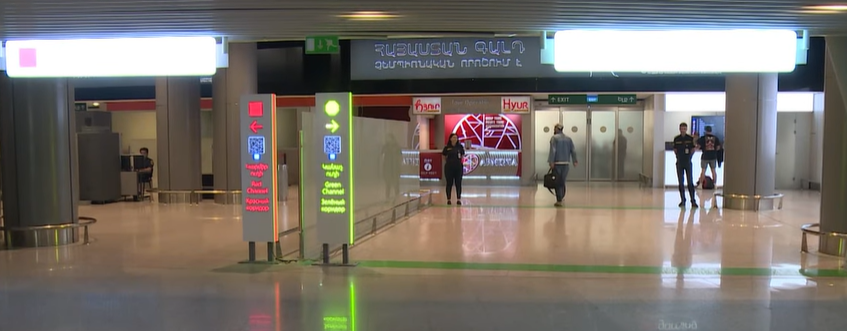 Those arriving in Armenia can use the "green path" and "red path" QR codes (VIDEO)
