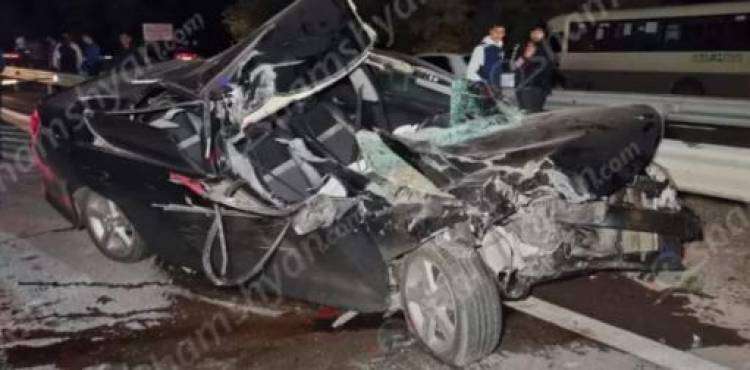 Ավտովթար՝ Արագածոտնում. բախվել են Toyota Camry-ն ու քարով բարձված Зил-ը. կա 1 զոհ, 1 վիրավոր