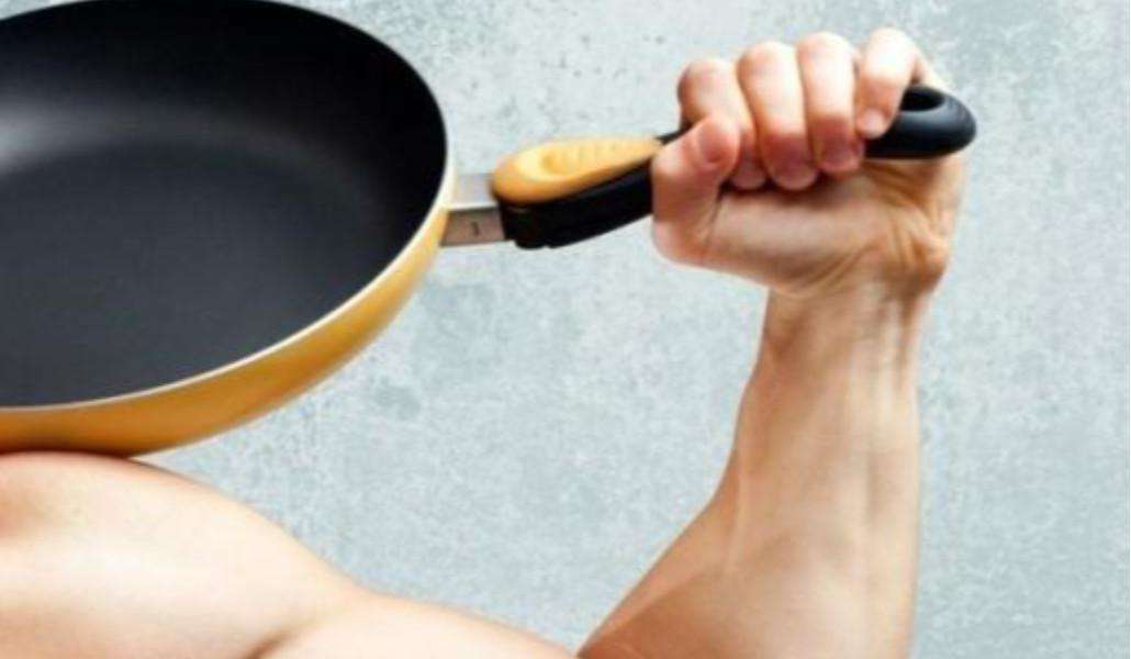 Երևանում որդին թավայով փորձել է սպանել հորը