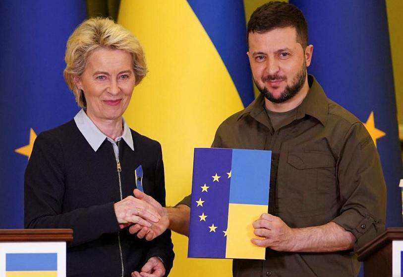The EU will discuss the possibility of helping Ukraine with Russia's frozen assets