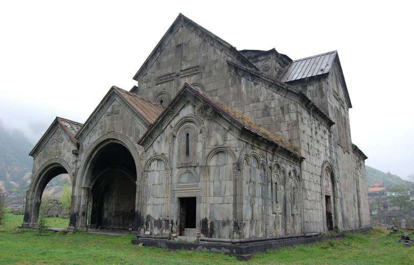 Թալանել են Ախթալայի «Սուրբ Աստվածածին» վանքը