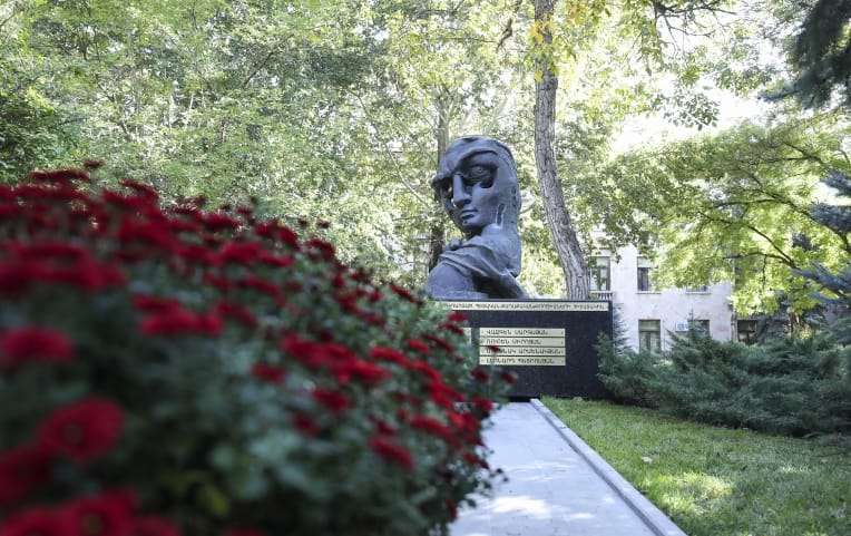Имея сильное государство, мы можем гарантировать исключение 27-х и уверенно утверждать: Больше никогда. Тигран Авинян