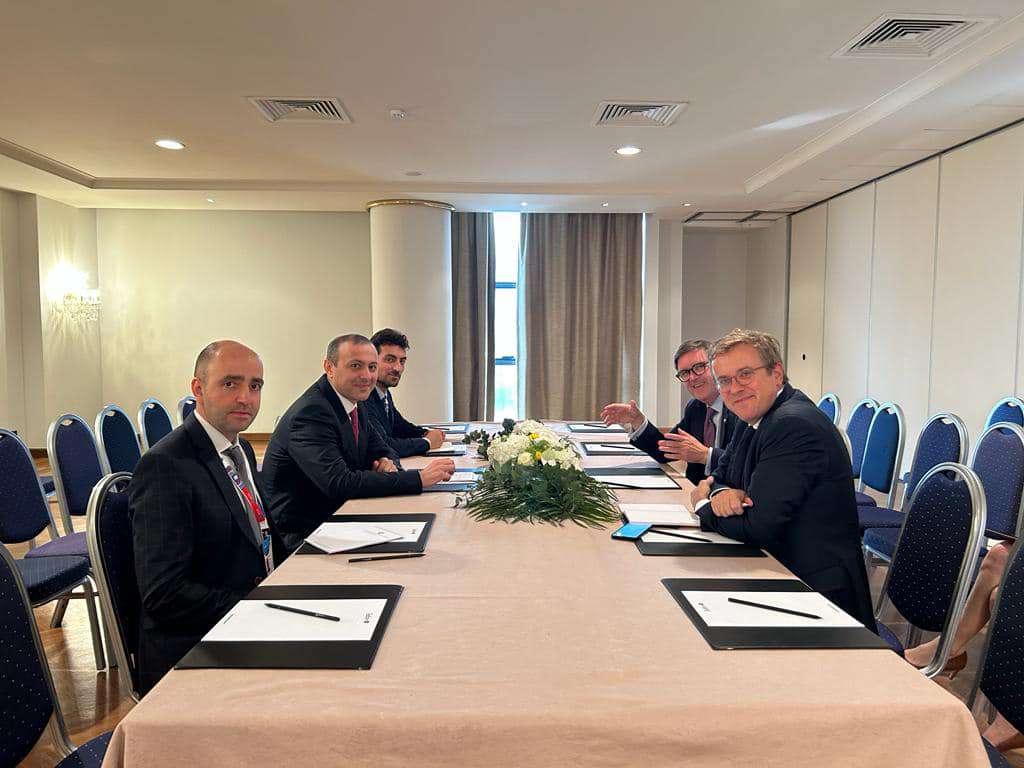 The Secretary of the Council of Armenia met the assistants of Blinken and Macron