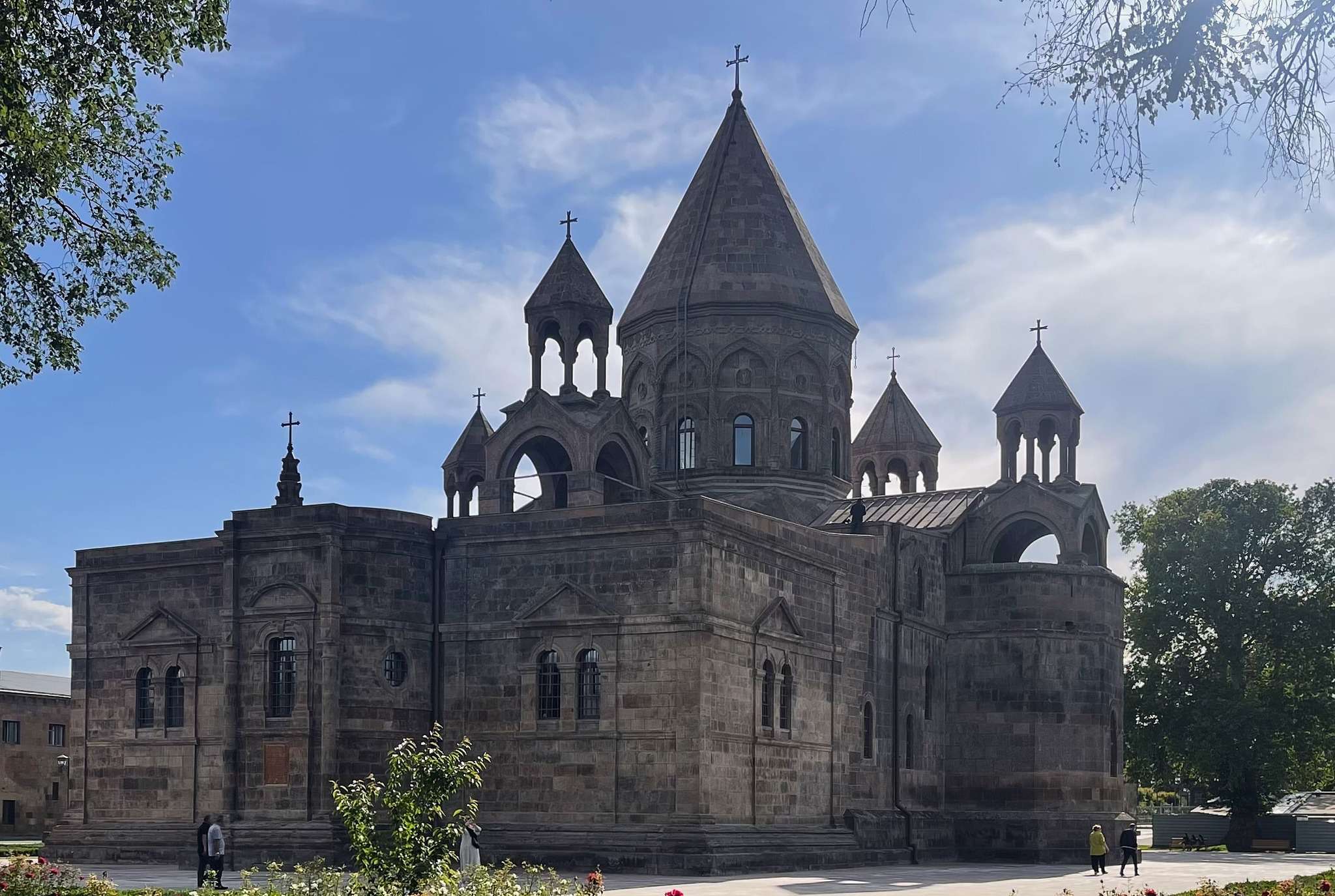 Կիրակի եպիսկոպոսական օծում կլինի