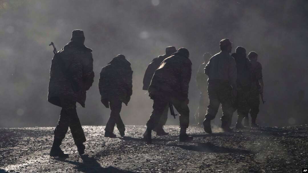 «Во время войны они ничего не делали, кроме как лежали на диване в своем доме». Мэр Еревана