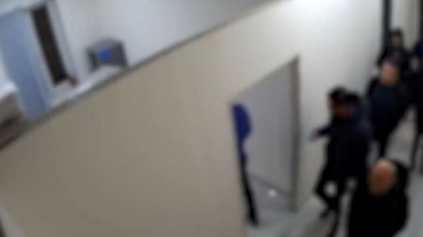 Հովանավորչության առաջարկը մերժած տնօրենին ծեծել ու թալանել են