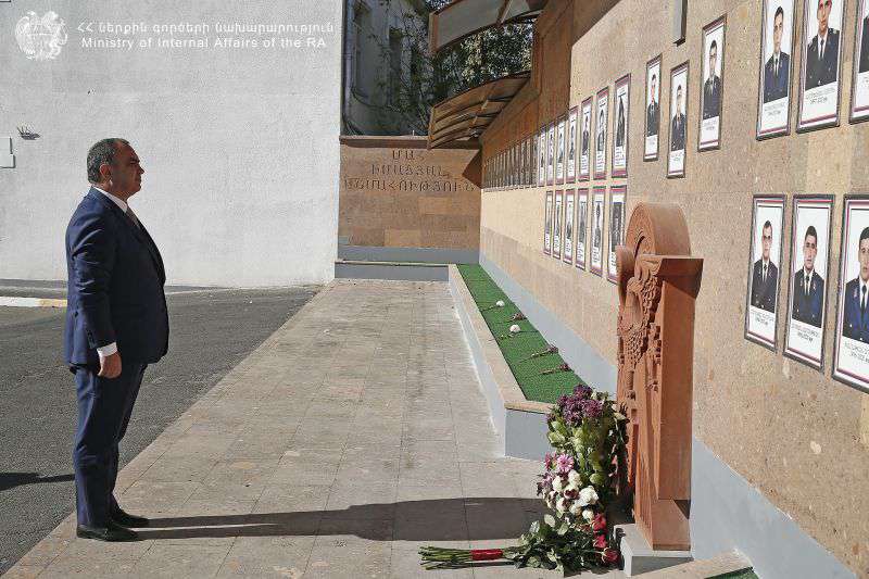 2020թ. նոյեմբերի 7-ին Շուշիի մատույցներում զոհվեց ոստիկանության զորքերի 39 ծառայող