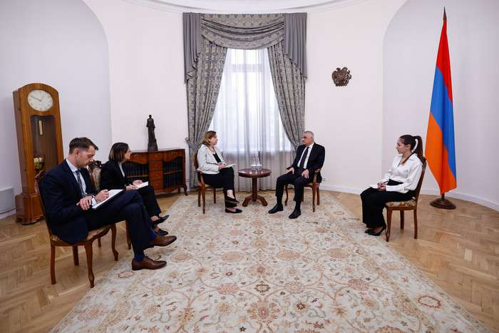 Mher Grigoryan received the US ambassador