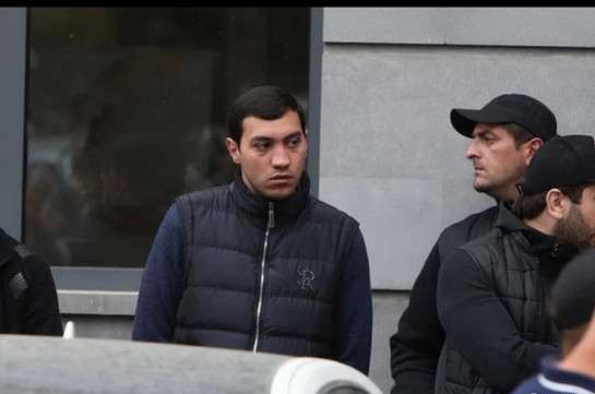 Սուրիկ Խաչատրյանի՝ հրազենով խուլիգանության համար հետախուզվող որդին հայտնաբերվել ու ձերբակալվել է