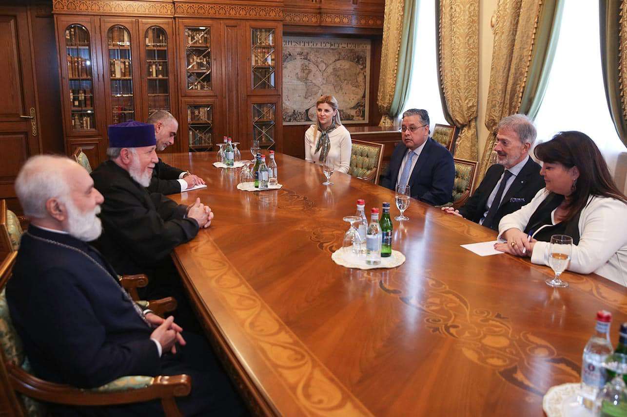 Գարեգին Բ-ն անդրադարձել է տարածաշրջանում և Մերձավոր Արևելքում առկա հակամարտություններին