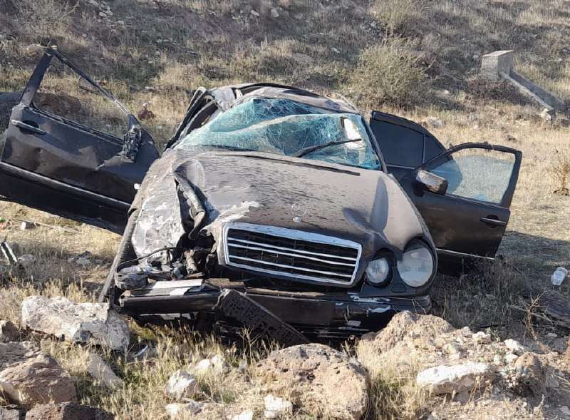 Եղվարդ-Աշտարակ ճանապարհին մեքենան վթարվել, այնուհետև ձորն է գլորվել