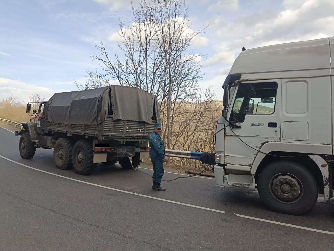 Փրկարարները քարշակել են բեռնատարը