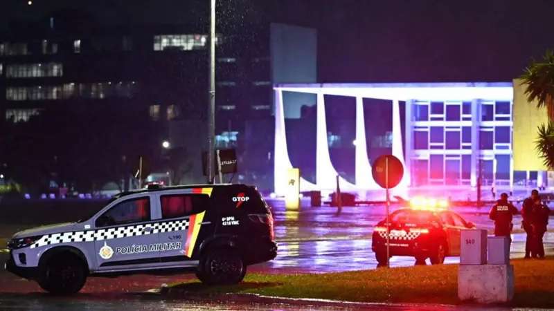 Պայթյուններ՝ Բրազիլիայի գերագույն դատարանի շենքի մոտ