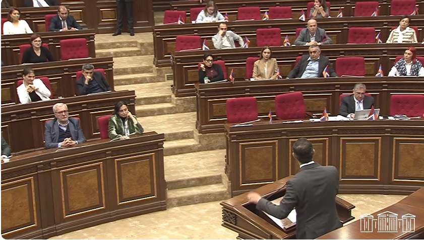 «Դեմագոգիայում էլ տաղանդ չունեք». Ռուբինյանը՝ ընդդիմադիրներին (ՏԵՍԱՆՅՈՒԹ)