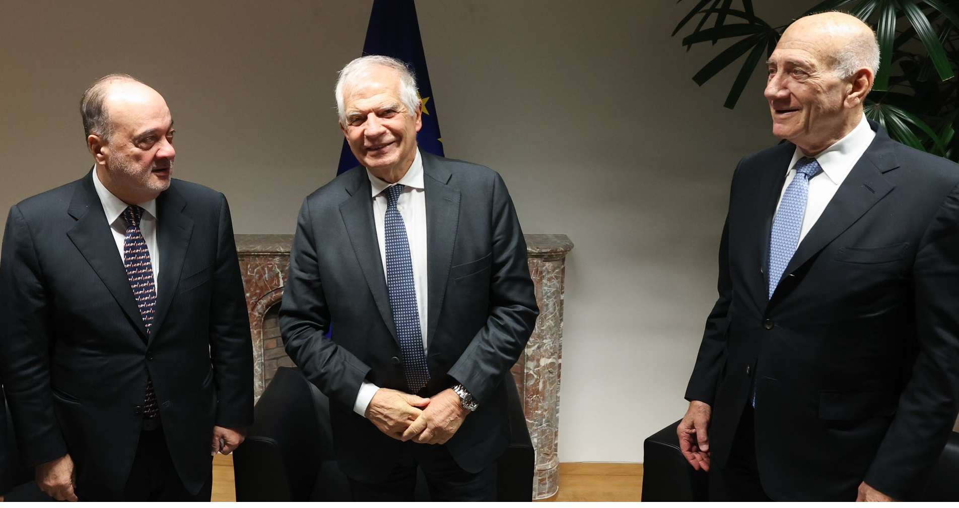 Borrell met with the former prime minister of Israel and the former foreign minister of Palestine