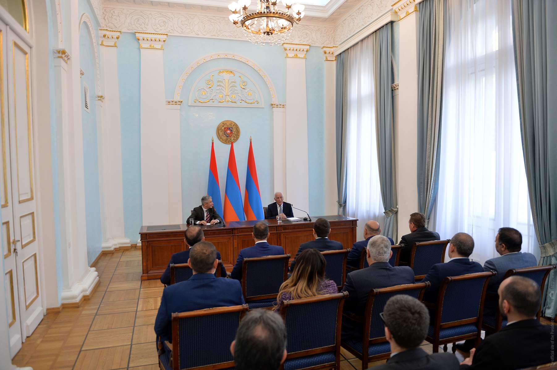 Վահագն Խաչատուրյանն ընդունել է Ուկրաինայից ժամանած հայ գործարարների