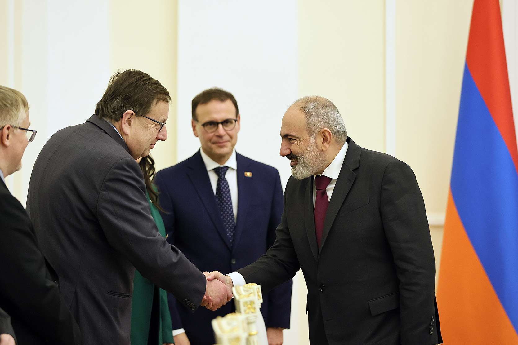 Nikol Pashinyan received the Canadian parliamentary delegation