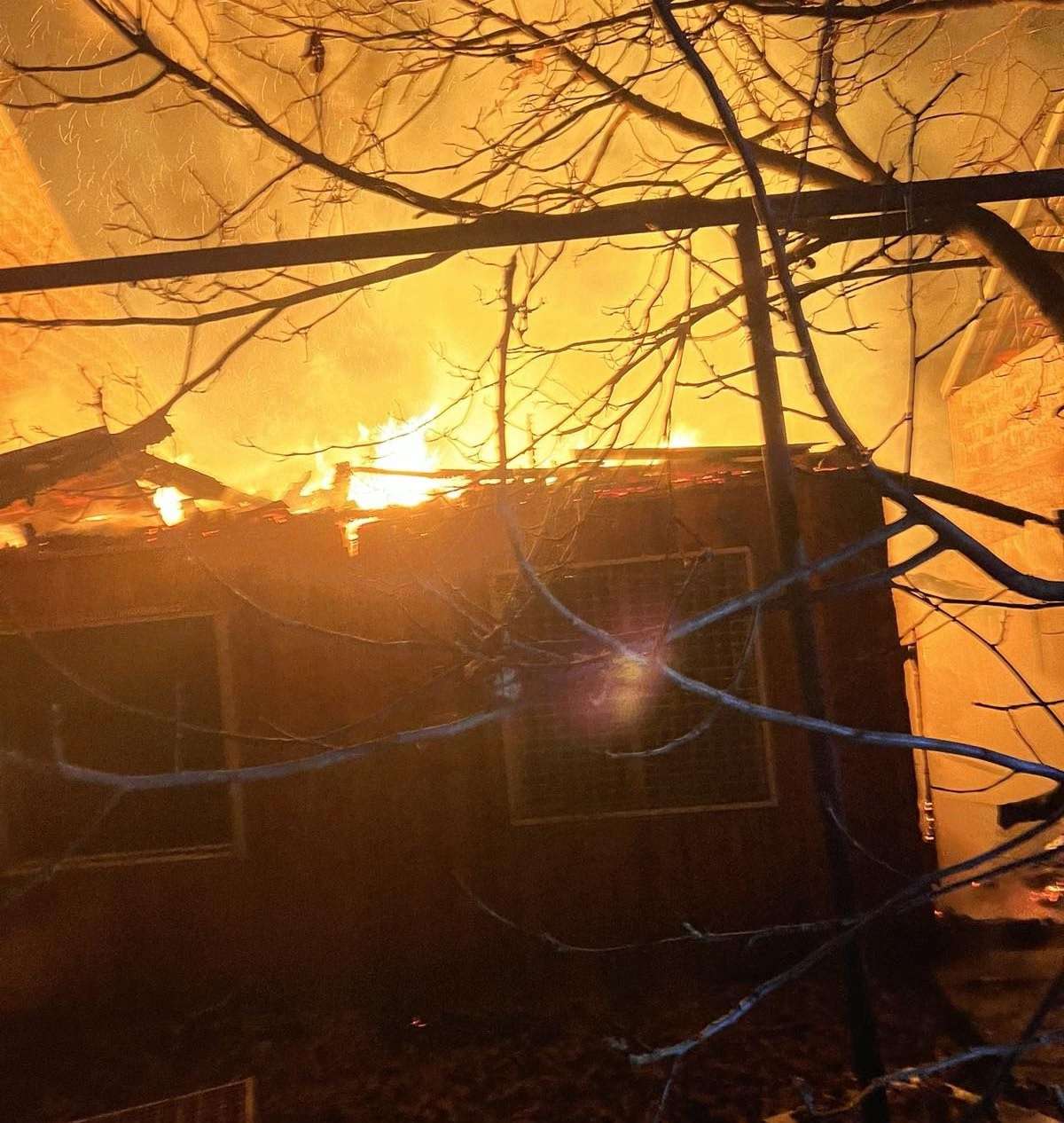 Մխչյանում տուն է այրվել