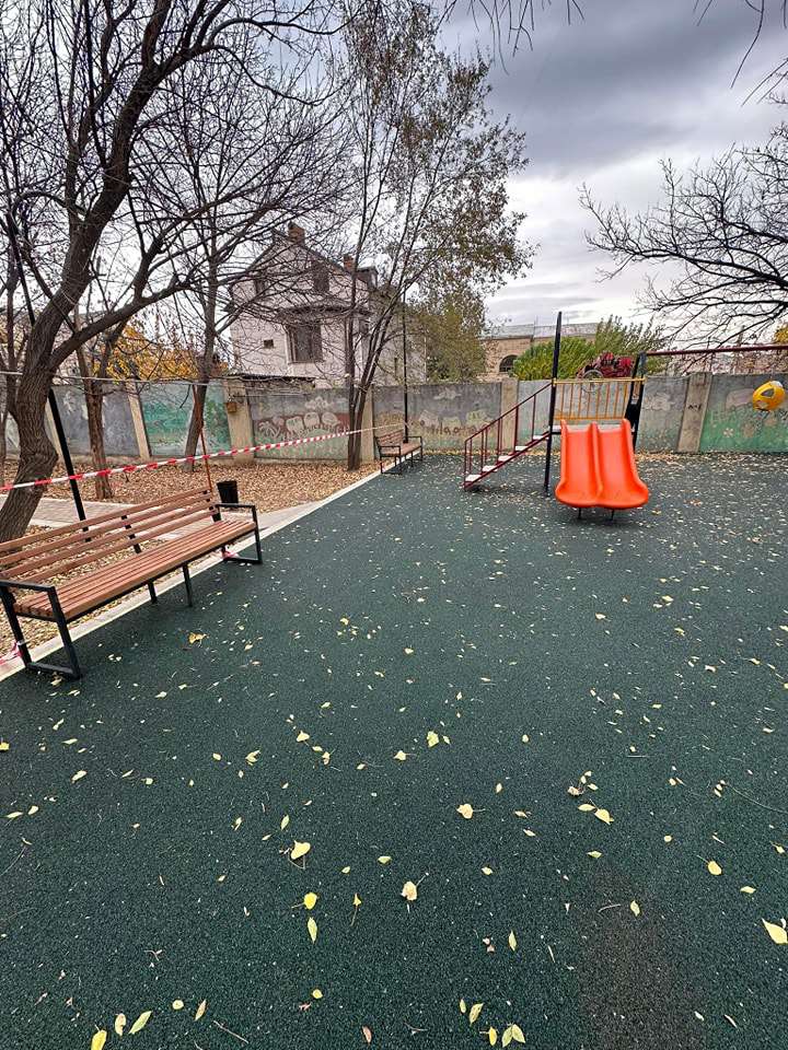 Դավթաշենի 3-րդ և 4-րդ թաղամասերում իրականցվում են բարեկարգման աշխատանքներ (ԼՈՒՍԱՆԿԱՐՆԵՐ)