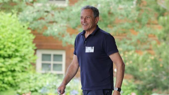 The new head of Disney will receive an annual allowance of 27 million dollars