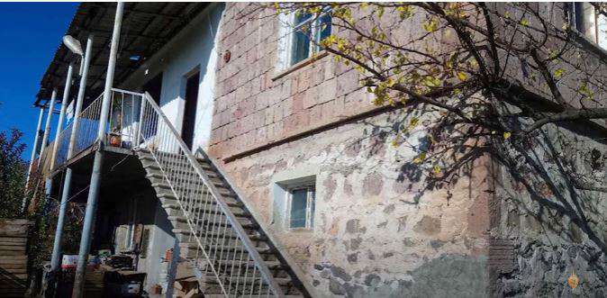 Օհանավանում գողը մտել է տուն ու հափշտակել տանտիրուհու անձնագիրը (տեսանյութ)