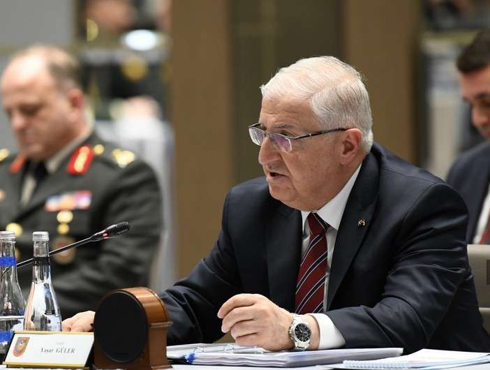 «Армения не способна правильно оценить создавшуюся возможность». Министр обороны Турции