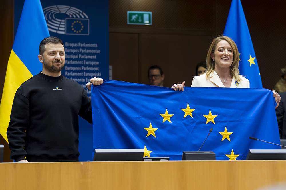 В Киеве будут постоянные представители Европарламента