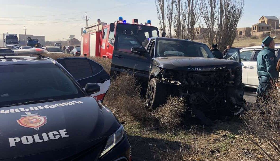 Երևան-Սևան ավտոճանապարհին բախվել են «Range Rover»-ն ու «Volkswagen»-ը. կան տուժածներ